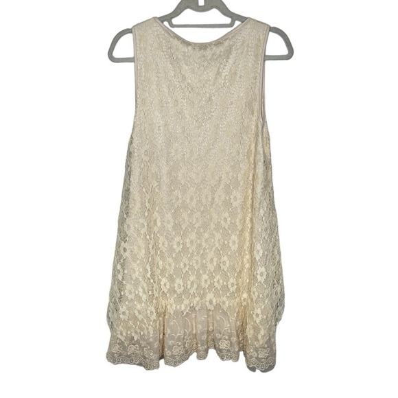 A'reve lace off white layered sleeveless dress size medium - Picture 2 of 6